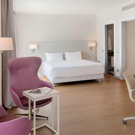 מלון Nh Pontevecchio