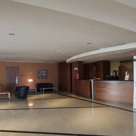 莱科彭特维奇欧nh酒店 酒店