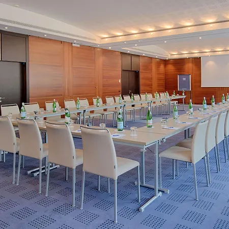 Nh Pontevecchio Hotel 4*