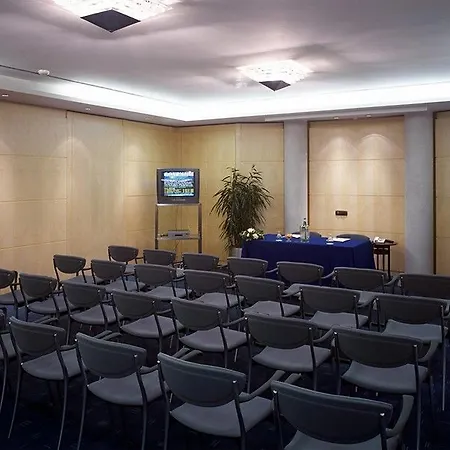 Nh Pontevecchio Hotel 4*